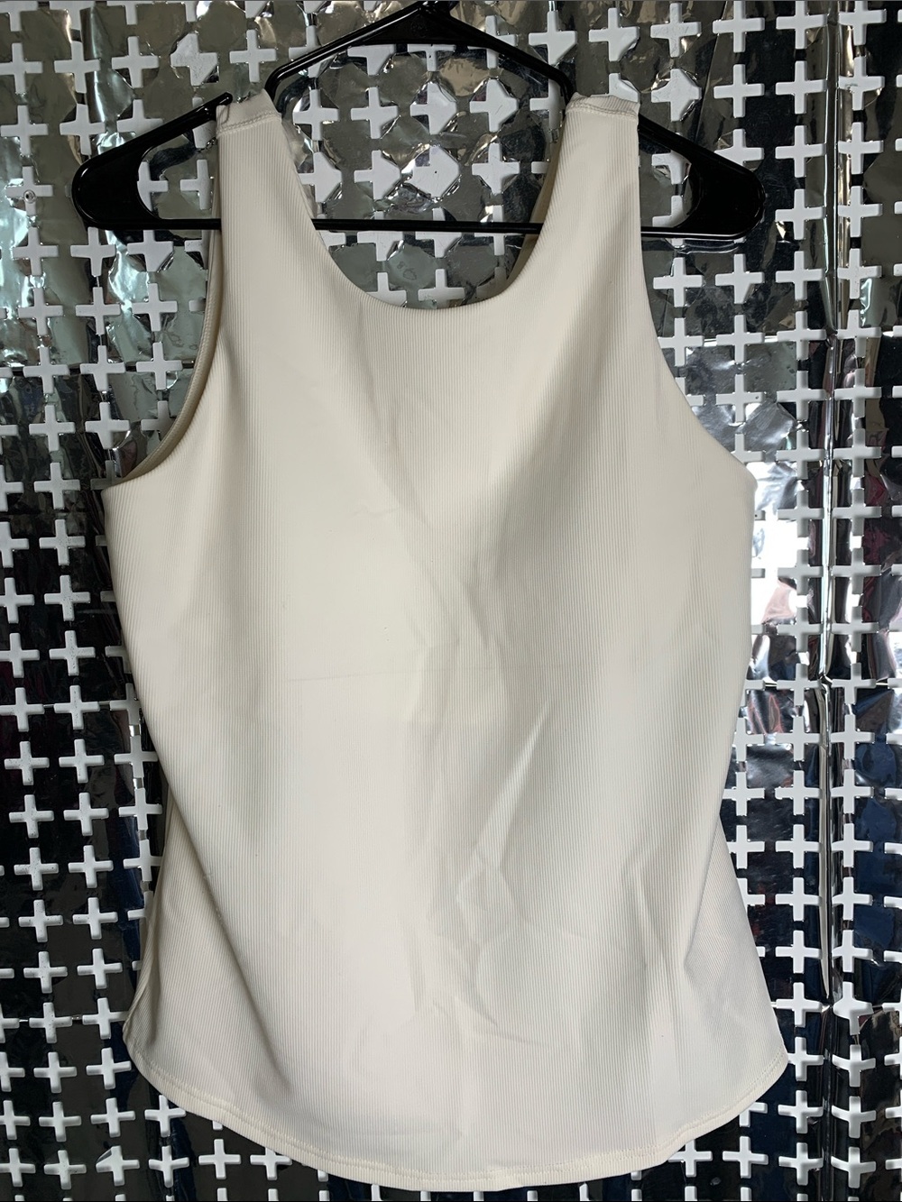 32 Cool Women’s Athletic Tank Top With Built in Bra- Cream